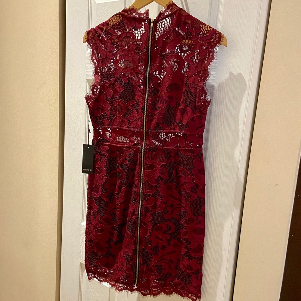 Brand New burgundy lace sleeveless dress - size L - Picture 4 of 8